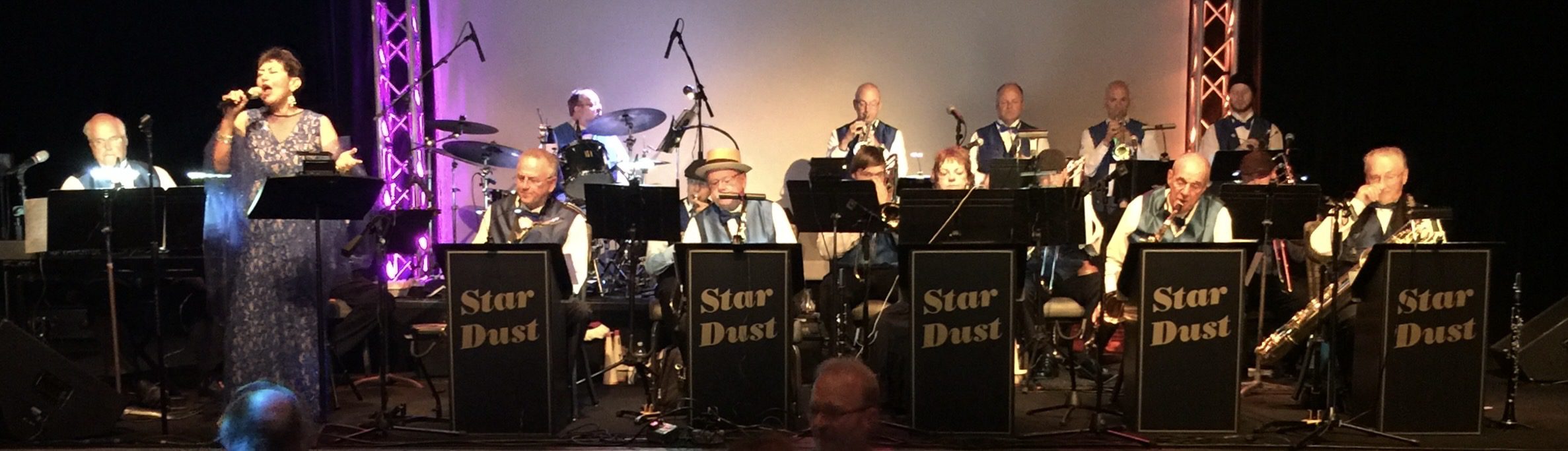 Stardust big band jazz